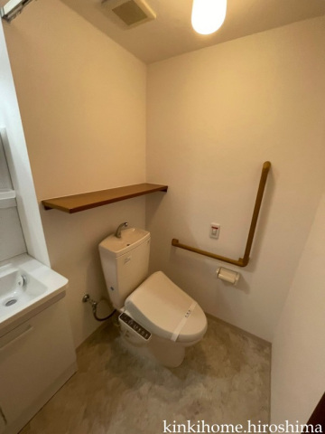 トイレ　写真は別のお部屋です。※現況を優先します