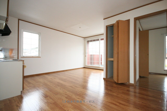 居室・リビング　ゆったりとしたリビングです ニュークレストールソフィアB棟