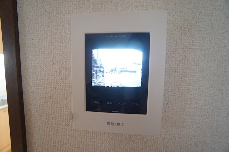 セキュリティ　室内から来訪者を確認できるTVモニターホン付きで安心です。