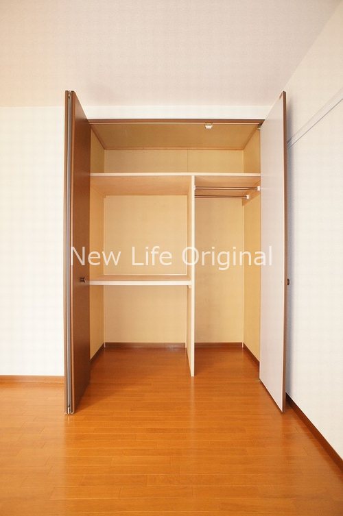 収納　収納力のある洋室収納。