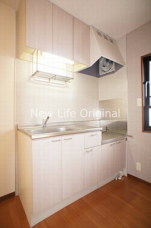 キッチン　収納充実のキッチンで水回りもすっきり使えます。