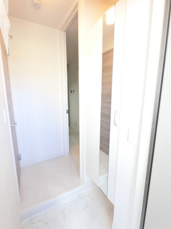 玄関　図面と現状に相違がある場合には現状を優先