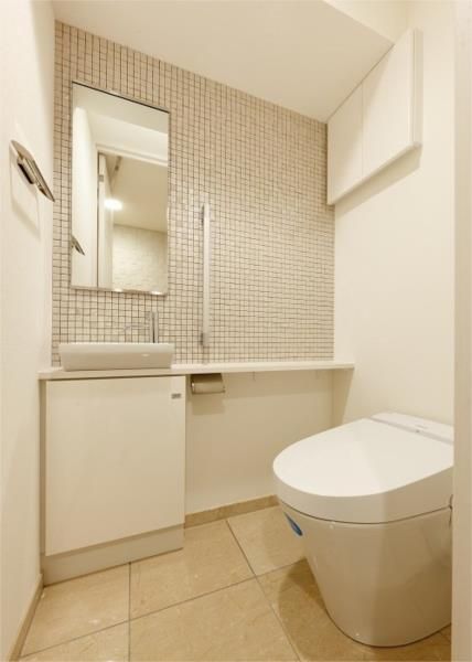 トイレ　清潔感のあるトイレです