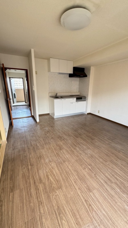 居室・リビング　※別部屋参考写真