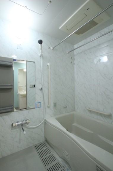 バス・シャワールーム　バス