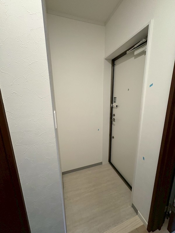 玄関　※同施工会社　別部屋参照※