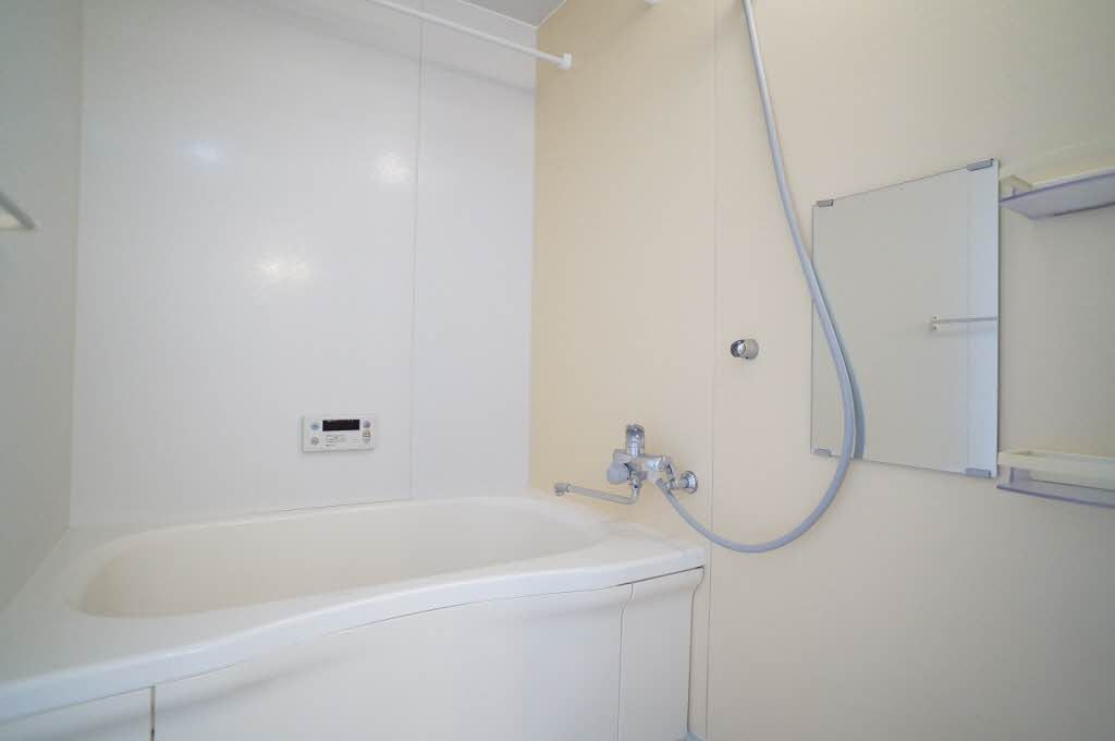 バス・シャワールーム　バスルーム