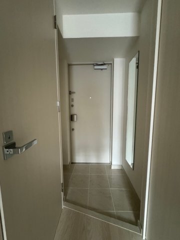 玄関　明るい玄関です