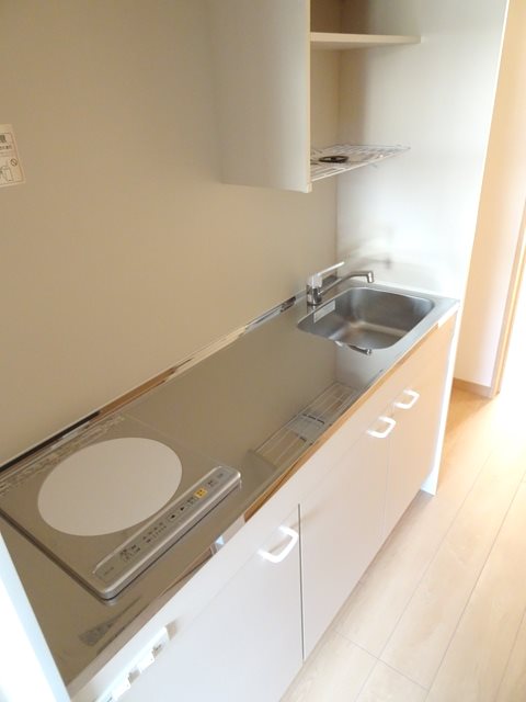 キッチン　ＩＨクッキングヒーターでお手入れラクラク