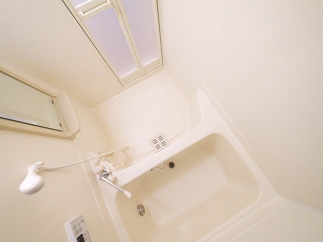 バス・シャワールーム　お風呂で日々の疲れを落としましょう