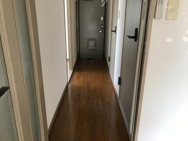 収納　廊下