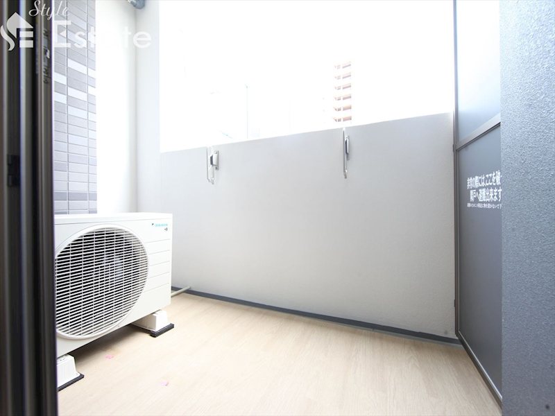 バルコニー　同仕様内装