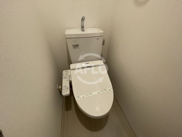 トイレ　SERENiTE谷四　トイレ