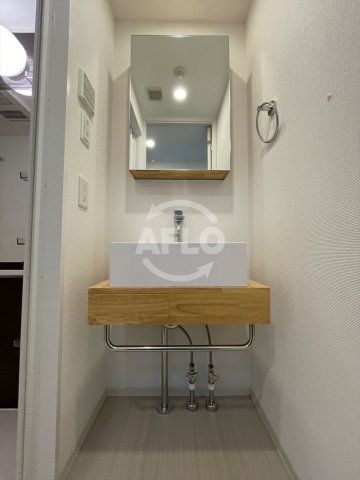 洗面設備　SERENiTE谷四　洗面化粧台