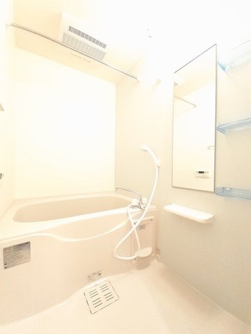 バス・シャワールーム　お風呂で日々の疲れを落としましょう