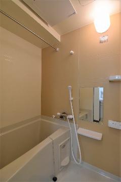 バス・シャワールーム　バス