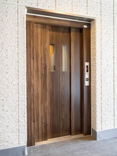建物外観　エレベーターあり