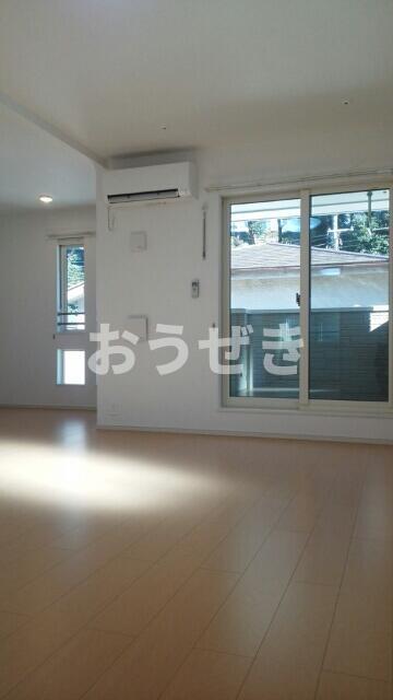 居室・リビング　?