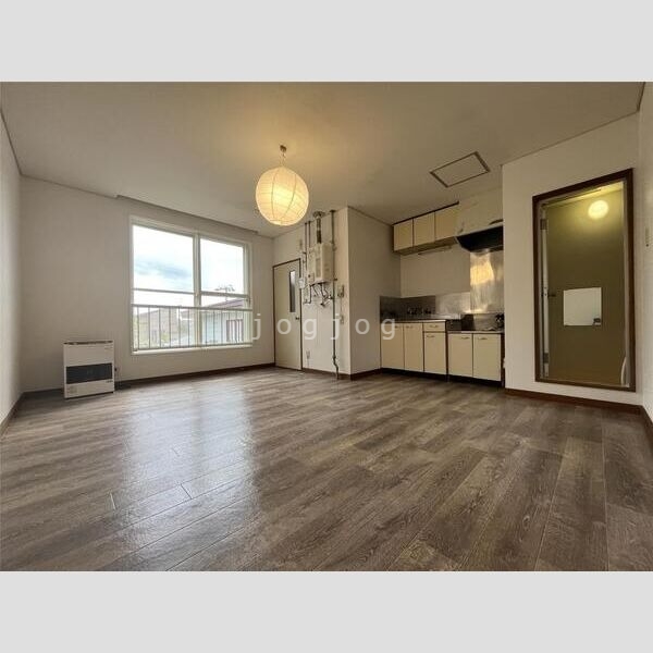 居室・リビング　内装