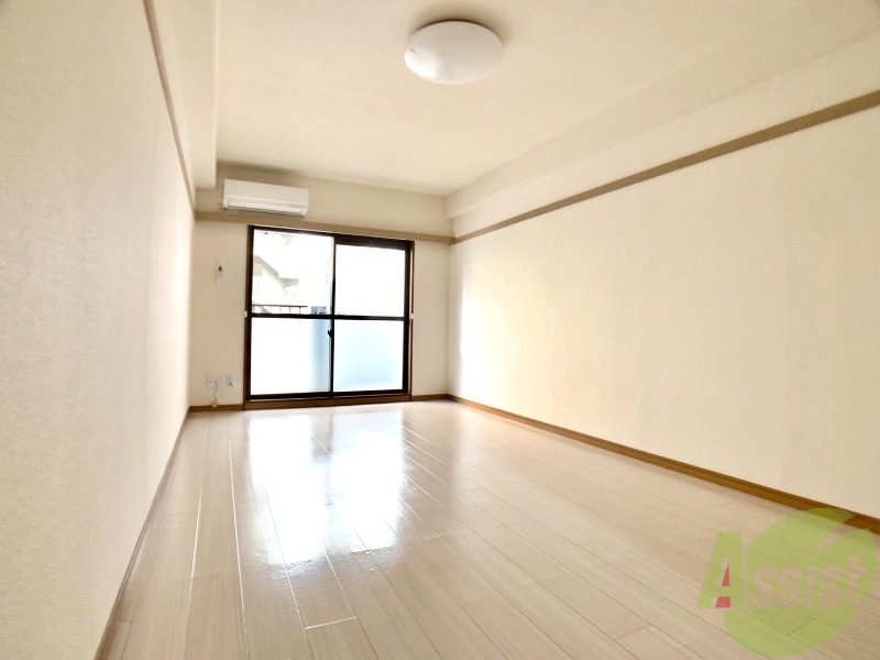 居室・リビング　広々としたリビング！日当たり良好、ゆっくり出来ますね！