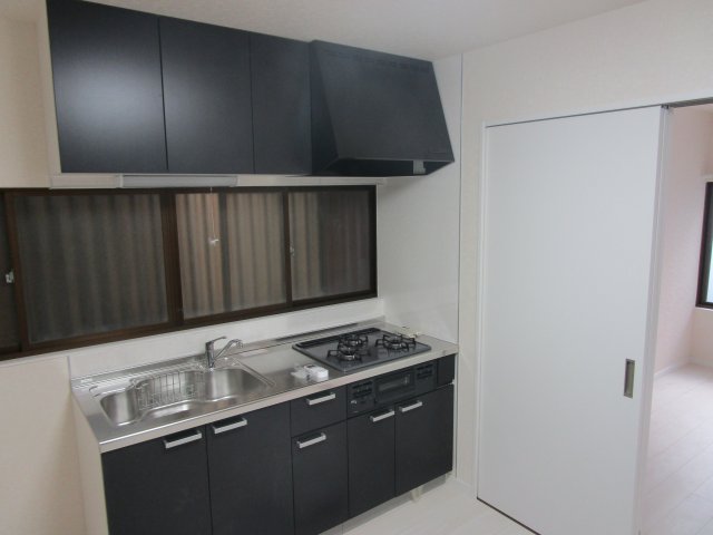 キッチン　キッチンも新しくなっています