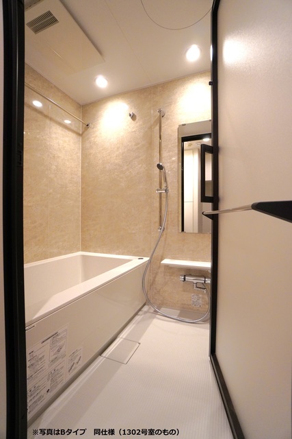 バス・シャワールーム　※写真は同タイプ住戸です。