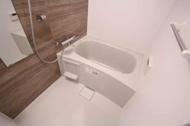 バス・シャワールーム　現況優先