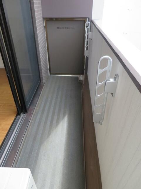 バルコニー　広々としたバルコニーです