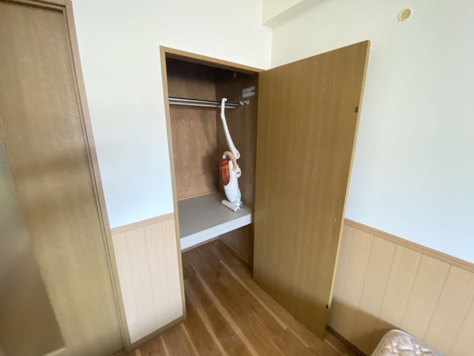 収納　３，０００円ＵＰで家具家電付きも出来ます