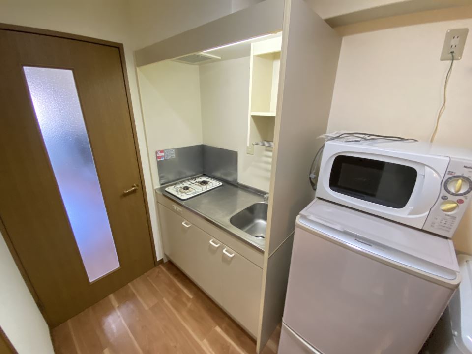 キッチン　３，０００円ＵＰで家具家電付きも出来ます