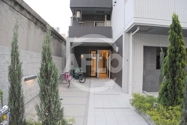 ロビー　パウゼドーム前　エントランス