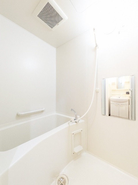 バス・シャワールーム　バス・トイレ別※類似室内