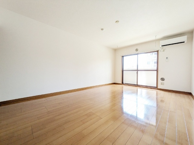 居室・リビング　洋室１２帖※類似室内