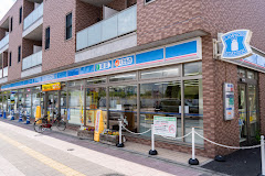コンビニ　ローソン 飛田給駅南口店（コンビニ）まで378m