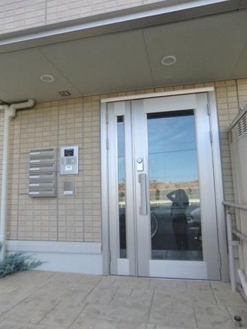 エントランス　オートロック付エントランス