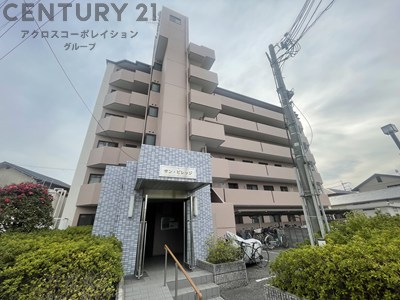 建物外観　エレベーター・バイク置場あり！