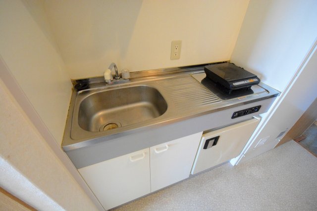 キッチン　壁付けキッチンでスペースを有効活用できます！