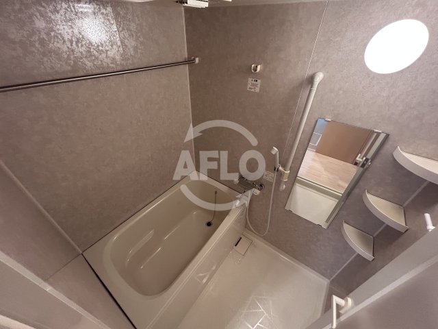 バス・シャワールーム　EbyU新大阪　浴室