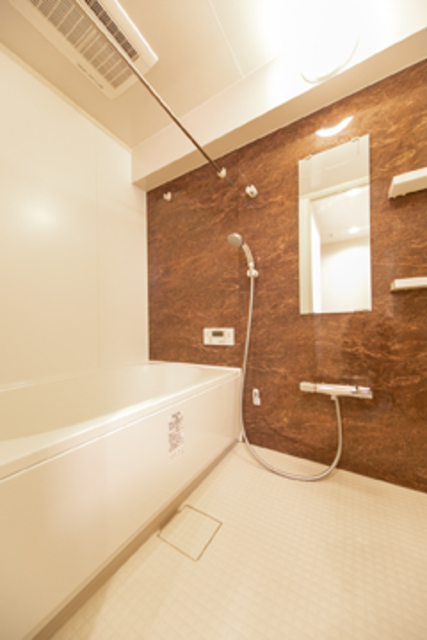 バス・シャワールーム　※写真は同タイプ住戸です。
