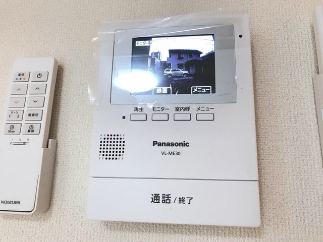 セキュリティ　突然の来訪者にも安心のＴＶモニター付きインターホン