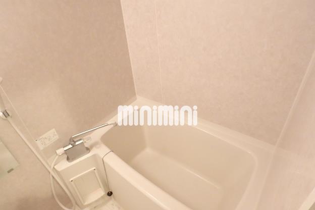 バス・シャワールーム　１日の疲れが取れますね。