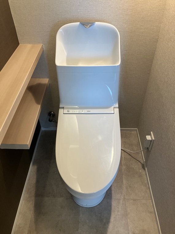 トイレ　落ち着いたトイレです