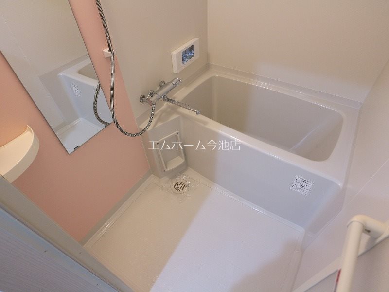 バス・シャワールーム　浴室テレビ浴室暖房乾燥機機能付バス