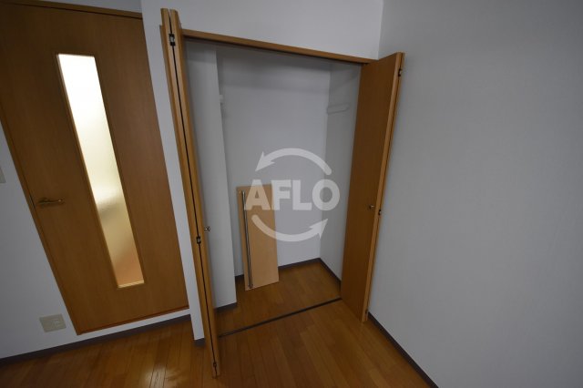 収納　YAHATA西長堀　クローゼット