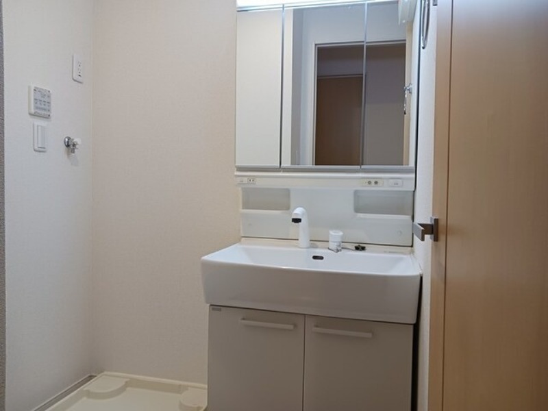 洗面設備　図面と現状に相違がある場合には現状を優先