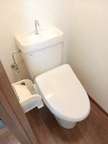 トイレ　落ち着いたトイレです