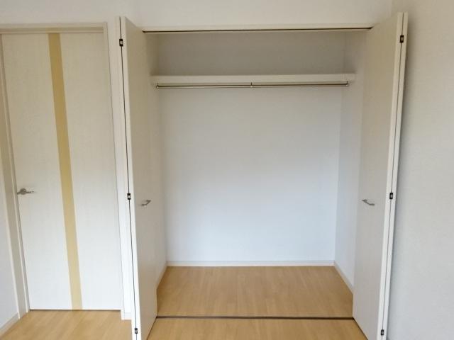 収納　南洋室クローゼット