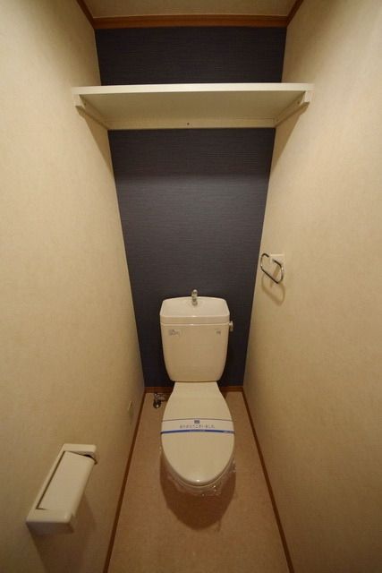 トイレ　★おしゃれなクロスのトイレです★