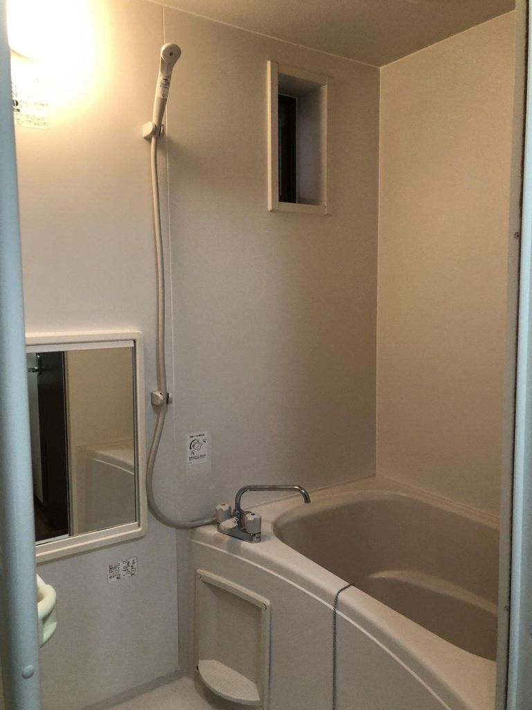 バス・シャワールーム　洗面