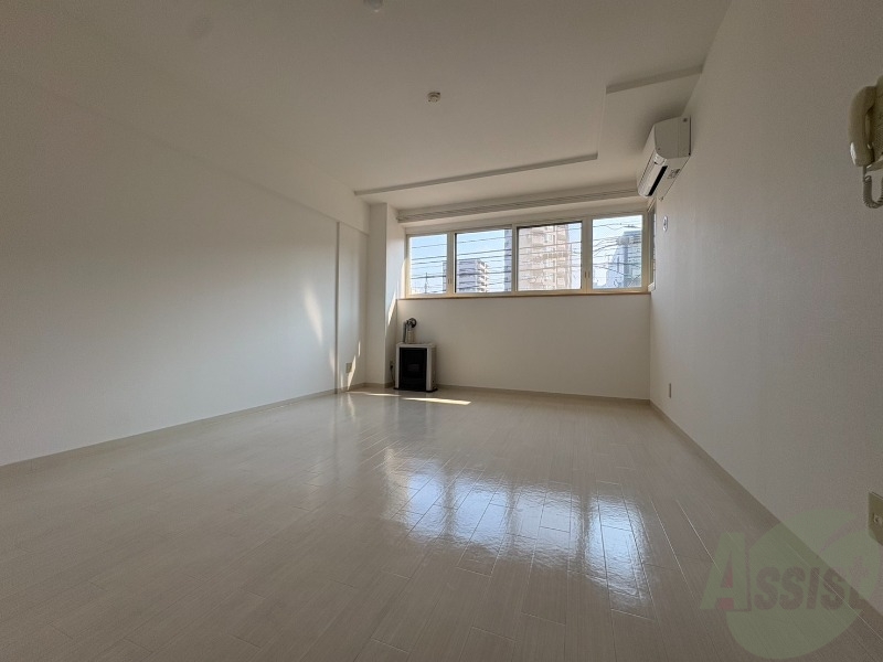 居室・リビング　広くてキレイなお部屋が広がっていて、充実した生活が送れそう。